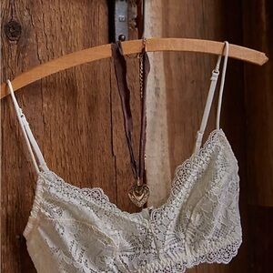 Free People Intimates Elegant Lace Bralette in Cream SZ XS